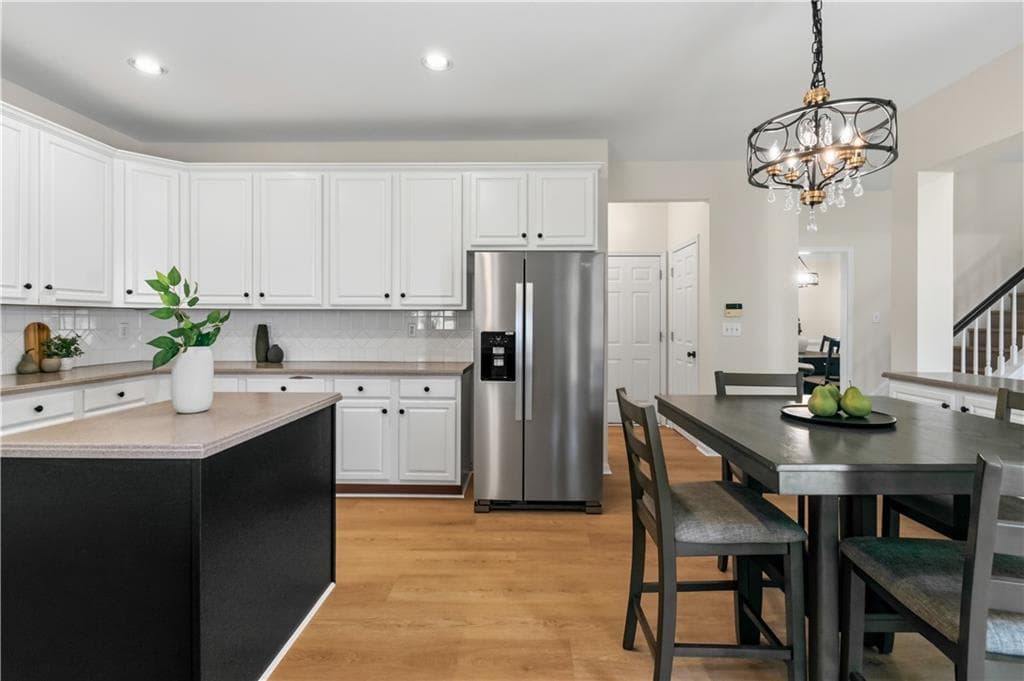 4 bedroom, 3 bathroom, 3,060 sq ft single family residence for sale at 12350 Clairmonte Avenue, Alpharetta, GA 30009 — photo 7