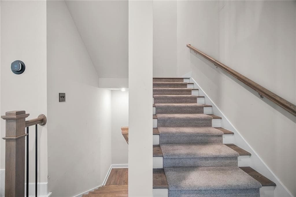 2 bedroom, 3 bathroom, 1,800 sq ft townhouse for sale at 2030 Main Street 206, Atlanta, GA 30318 — photo 7