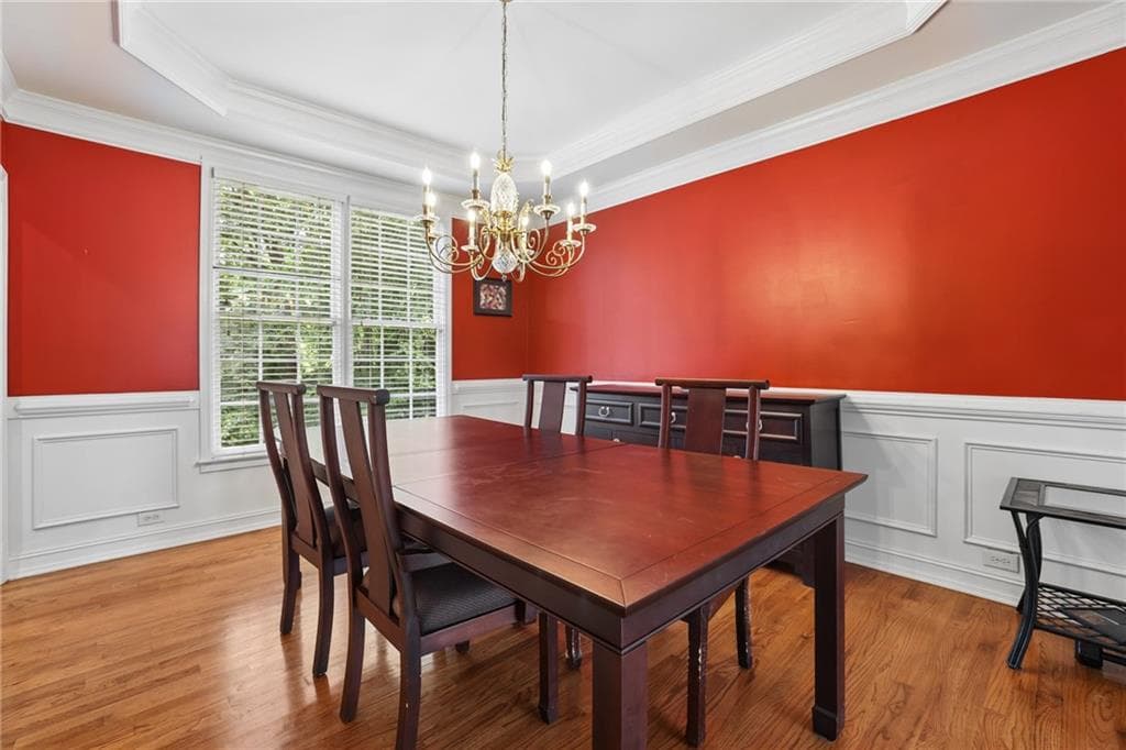 4 bedroom, 3 bathroom, 2,466 sq ft single family residence under contract at 1920 Regency Cove Court, Atlanta, GA 30341 — photo 8