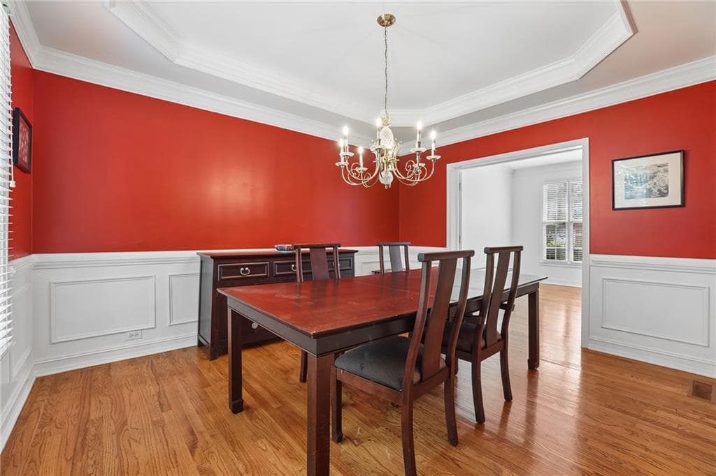 4 bedroom, 3 bathroom, 2,466 sq ft single family residence under contract at 1920 Regency Cove Court, Atlanta, GA 30341 — photo 9
