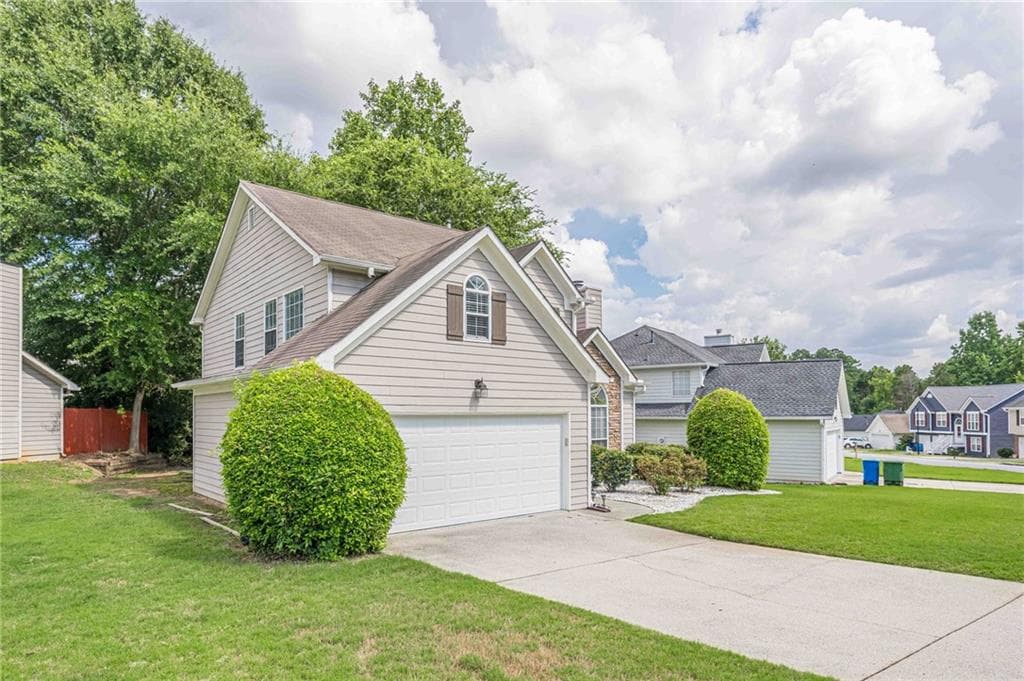 3 bedroom, 3 bathroom, 2,052 sq ft single family residence for sale at 150 Tambec Trace, Lilburn, GA 30047 — photo 4