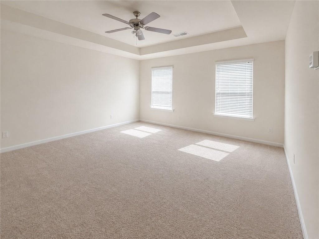 4 bedroom, 3 bathroom, 2,146 sq ft single family residence for sale at 515 McGinnis Circle, Calhoun, GA 30701 — photo 10