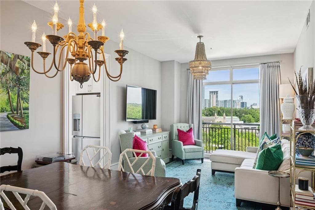 2 bedroom, 2 bathroom, 1,364 sq ft condominium under contract at 2626 Peachtree Road 1104, Atlanta, GA 30305 — photo 4
