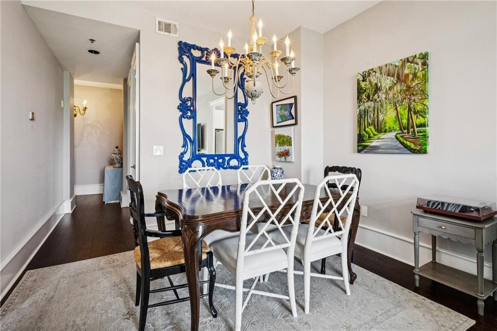 2 bedroom, 2 bathroom, 1,364 sq ft condominium under contract at 2626 Peachtree Road 1104, Atlanta, GA 30305 — photo 7