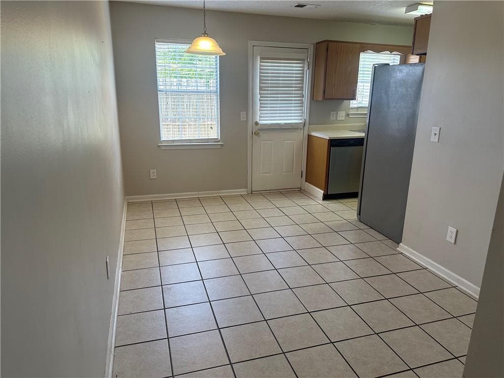 2 bedroom, 2 bathroom, 1,008 sq ft townhouse for sale at 303 Iron Belt Court, Cartersville, GA 30120 — photo 6