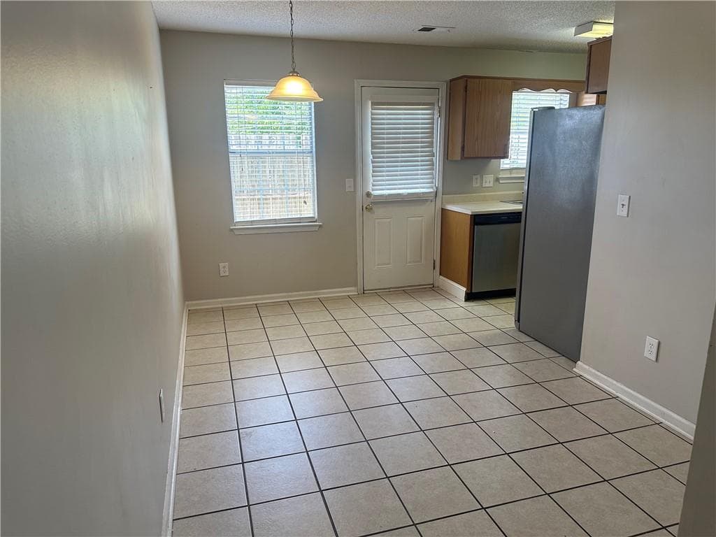 2 bedroom, 2 bathroom, 1,008 sq ft townhouse for sale at 303 Iron Belt Court, Cartersville, GA 30120 — photo 7