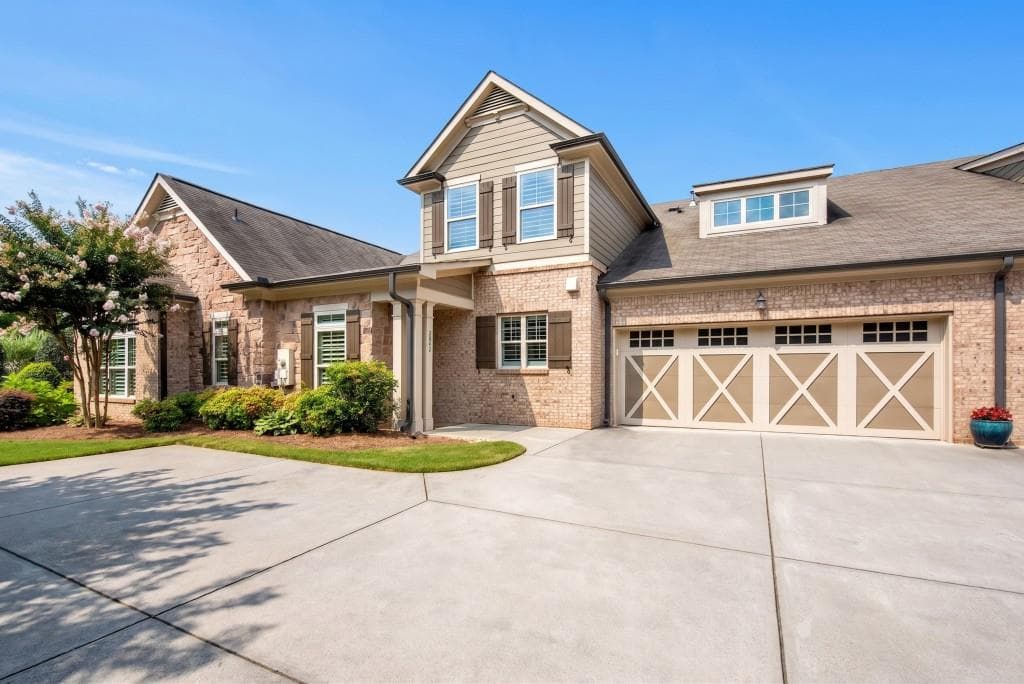 2842 Middlecreek Way 1602, Cumming, GA 30041 — most recent listing photo