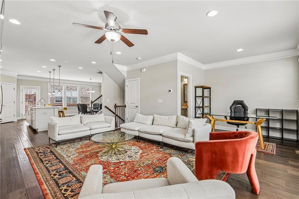 4 bedroom, 4 bathroom, 2,422 sq ft townhouse for sale at 4111 Barry Place 56, Atlanta, GA 30341 — photo 4