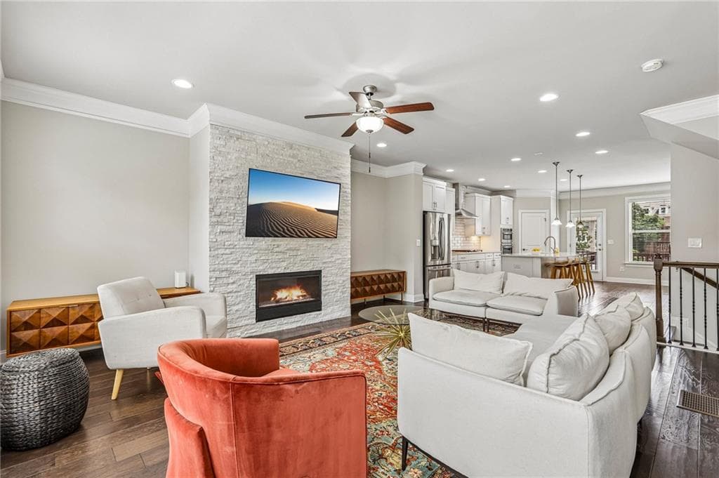 4 bedroom, 4 bathroom, 2,422 sq ft townhouse for sale at 4111 Barry Place 56, Atlanta, GA 30341 — photo 5