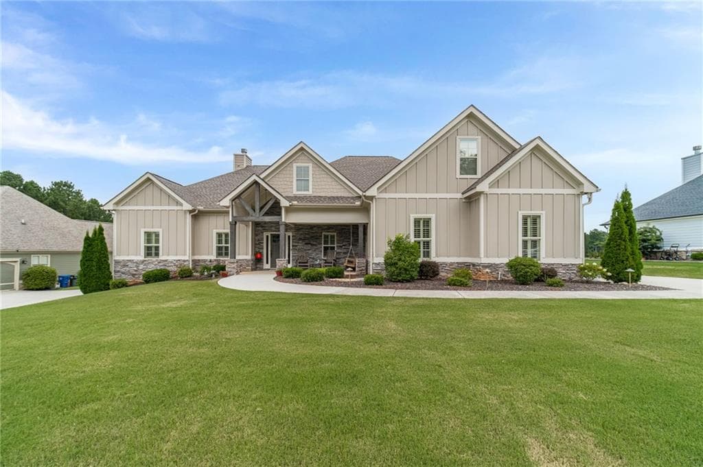 4 bedroom, 4 bathroom, 2,836 sq ft single family residence under contract at 2465 St Martin Way, Monroe, GA 30656