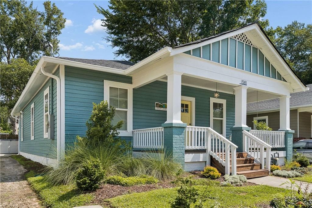 3 bedroom, 2 bathroom, 1,390 sq ft single family residence sold at 1581 Mims Street, Atlanta, GA 30314
