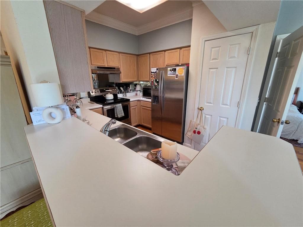1 bedroom, 1 bathroom, 903 sq ft condominium for rent at 3777 Peachtree Road 1035, Atlanta, GA 30319 for $1,595 a month — photo 8