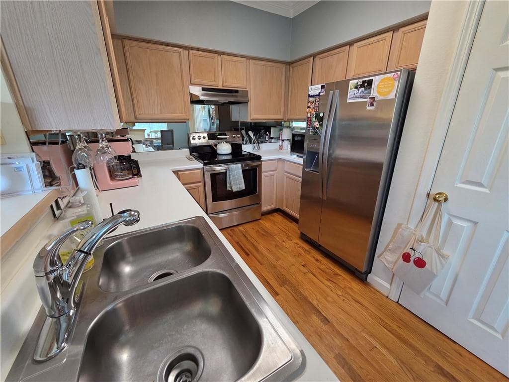 1 bedroom, 1 bathroom, 903 sq ft condominium for rent at 3777 Peachtree Road 1035, Atlanta, GA 30319 for $1,595 a month — photo 9