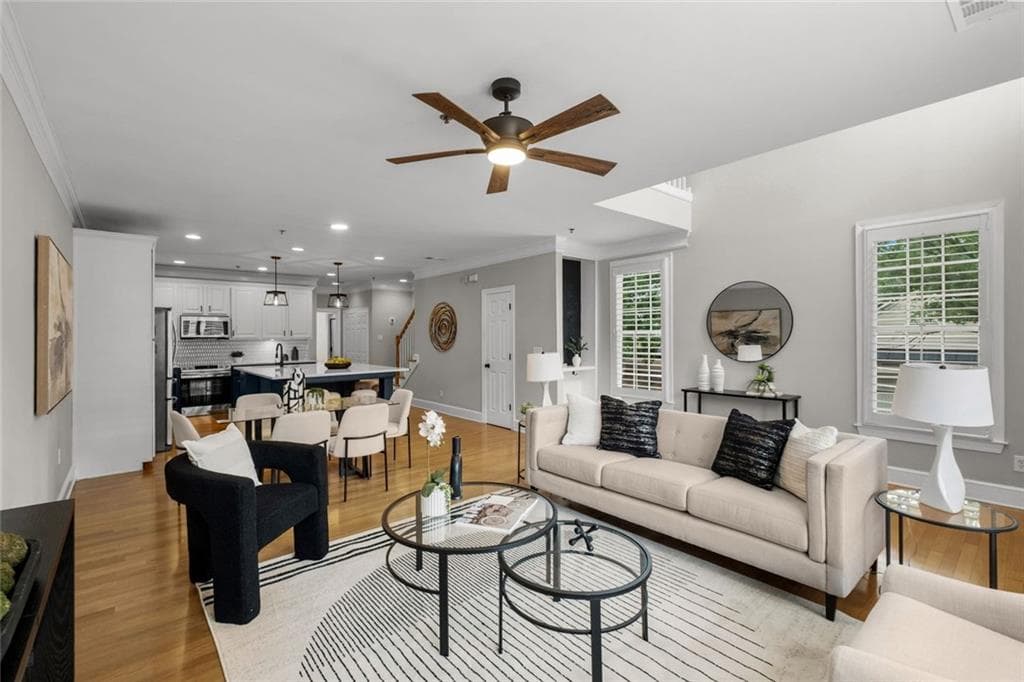 3 bedroom, 3 bathroom, 2,120 sq ft condominium for sale at 4750 Ivy Ridge Drive 1, Atlanta, GA 30339 — photo 6