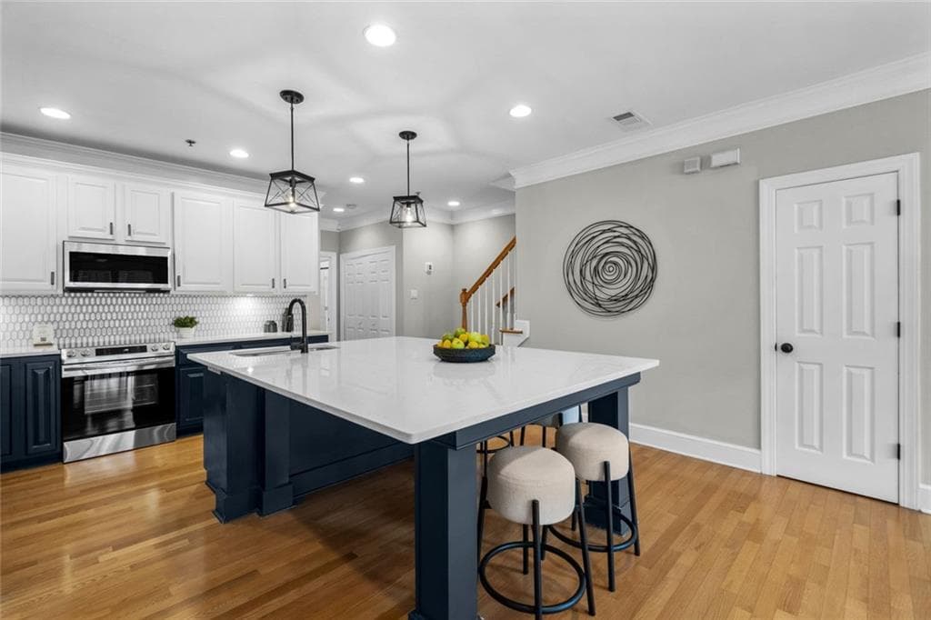 3 bedroom, 3 bathroom, 2,120 sq ft condominium for sale at 4750 Ivy Ridge Drive 1, Atlanta, GA 30339 — photo 8