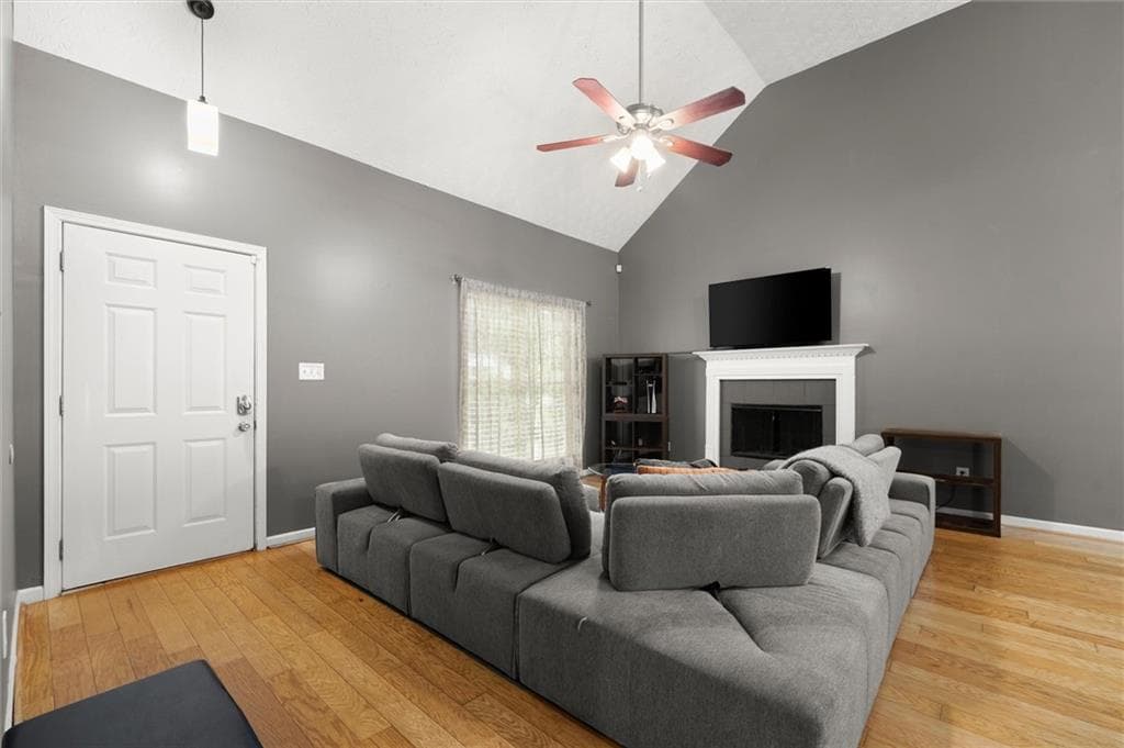3 bedroom, 2 bathroom, 1,350 sq ft single family residence for sale at 2119 Mulberry Street, East Point, GA 30344 — photo 5