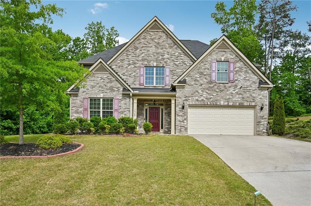 4 bedroom, 4 bathroom, 3,290 sq ft single family residence under contract at 128 Delwood Drive, Mcdonough, GA 30252