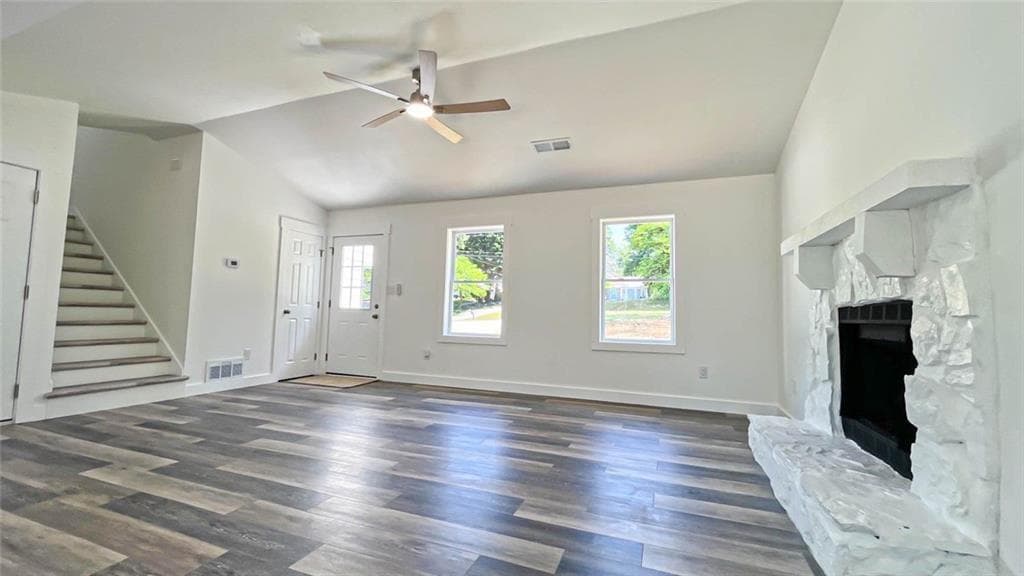 3 bedroom, 2 bathroom, 1,288 sq ft single family residence for sale at 4084 Dollar Circle, Suwanee, GA 30024 — photo 7