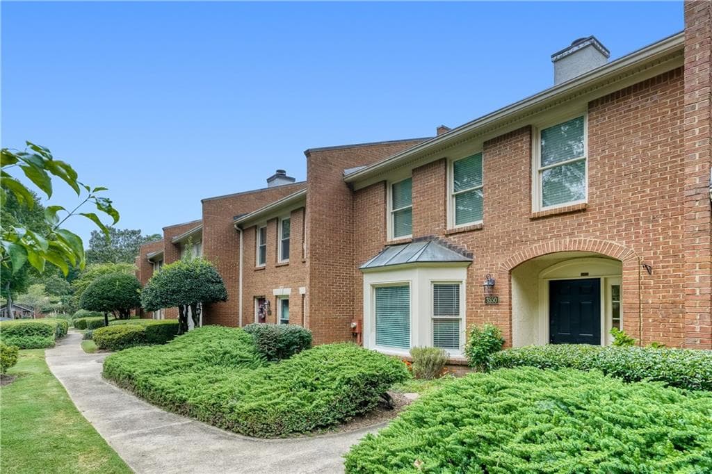 3 bedroom, 3 bathroom, 1,544 sq ft condominium for sale at 3550 Knotsberry Lane 3550, Duluth, GA 30096 — photo 2