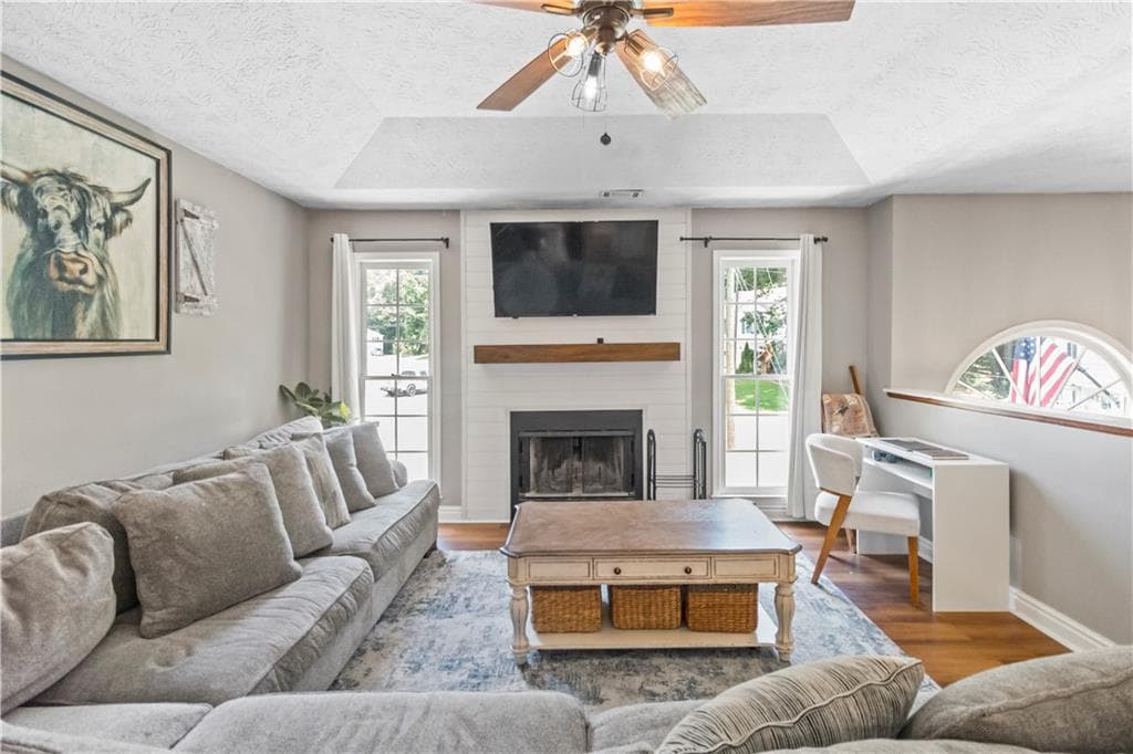 4 bedroom, 3 bathroom, 3,144 sq ft single family residence for sale at 1476 Chateau Circle, Lawrenceville, GA 30043 — photo 7