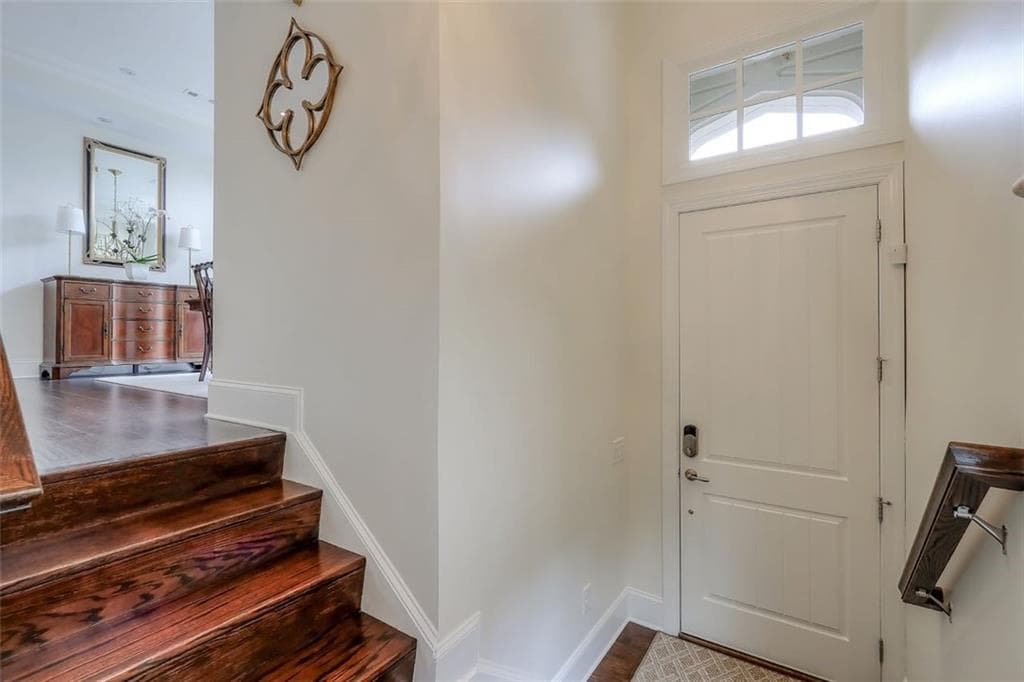 3 bedroom, 4 bathroom, 2,998 sq ft townhouse for rent at 1317 Dover Circle, Brookhaven, GA 30319 for $5,495 a month — photo 3