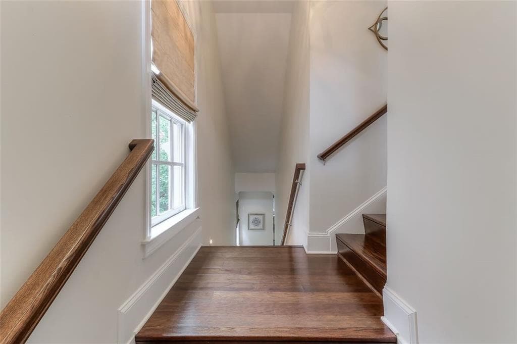 3 bedroom, 4 bathroom, 2,998 sq ft townhouse for rent at 1317 Dover Circle, Brookhaven, GA 30319 for $5,495 a month — photo 4