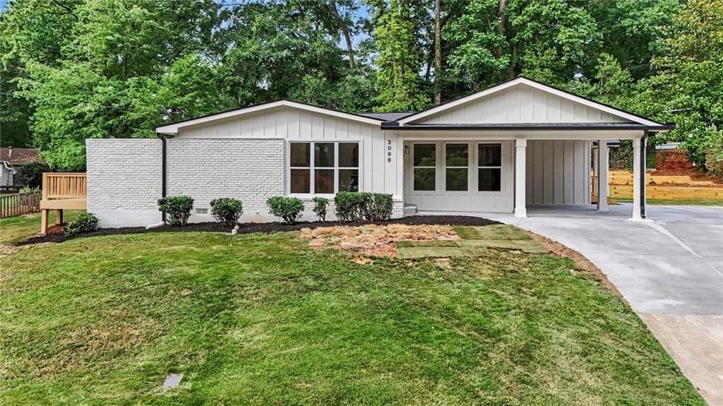 2098 Dundee Drive, Smyrna, GA 30080 — most recent listing photo