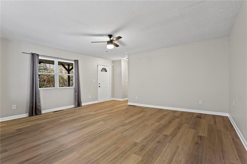 3 bedroom, 2 bathroom, 1,560 sq ft single family residence for sale at 2255 Hunt Road, Douglasville, GA 30135 — photo 7