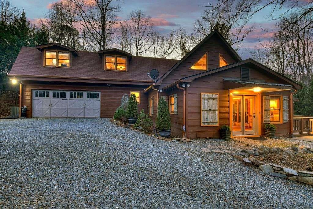 3 bedroom, 2 bathroom, 2,269 sq ft single family residence for sale at 171 Mohawk Trail, Ellijay, GA 30540 — photo 4