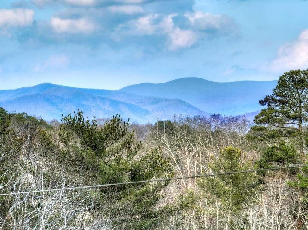 3 bedroom, 2 bathroom, 2,269 sq ft single family residence for sale at 171 Mohawk Trail, Ellijay, GA 30540 — photo 5