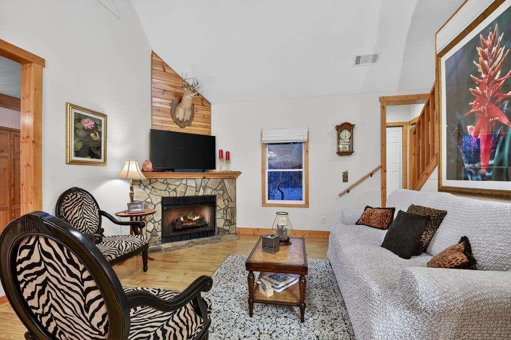 3 bedroom, 2 bathroom, 2,269 sq ft single family residence for sale at 171 Mohawk Trail, Ellijay, GA 30540 — photo 8