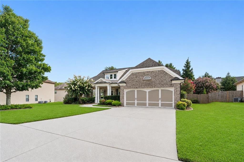 4 bedroom, 4 bathroom, 2,943 sq ft single family residence for sale at 210 Misty Grove Drive, Loganville, GA 30052 — photo 2