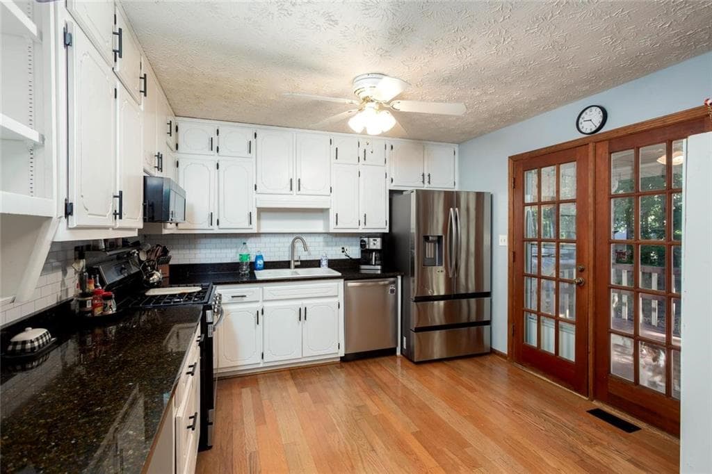 4 bedroom, 2 bathroom, 1,570 sq ft single family residence under contract at 312 Harris Oaks, Dallas, GA 30157 — photo 8