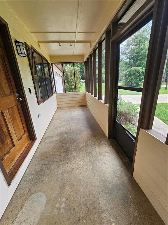 3 bedroom, 2 bathroom, 1,504 sq ft single family residence under contract at 85 Sunnybrook Drive, Mcdonough, GA 30253 — photo 3