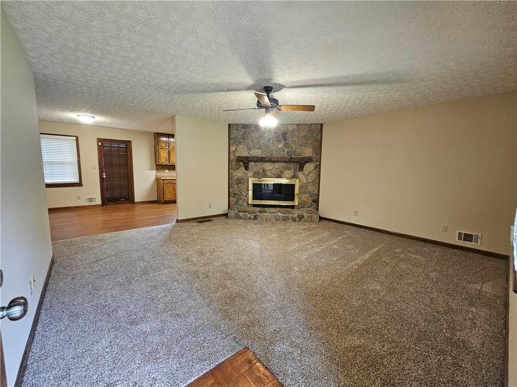 3 bedroom, 2 bathroom, 1,504 sq ft single family residence under contract at 85 Sunnybrook Drive, Mcdonough, GA 30253 — photo 4