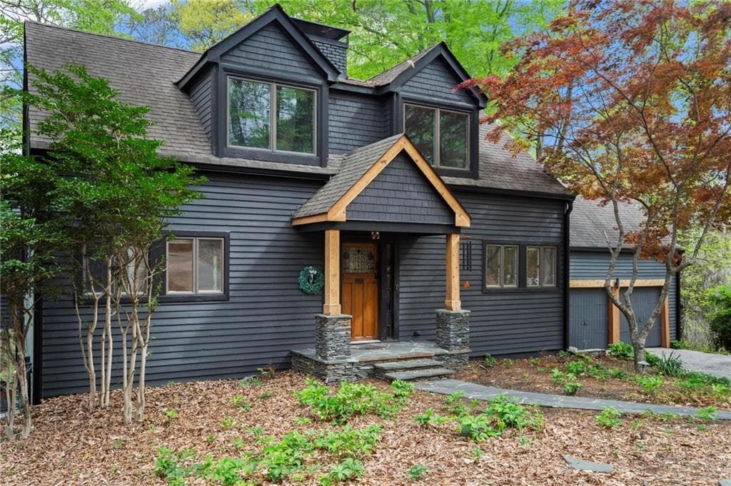 5 bedroom, 4 bathroom, 4,816 sq ft single family residence for sale at 1890 Spalding Drive, Sandy Springs, GA 30350 — photo 2
