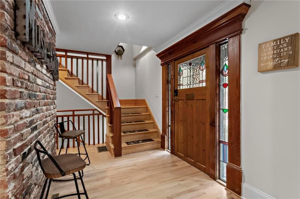 5 bedroom, 4 bathroom, 4,816 sq ft single family residence for sale at 1890 Spalding Drive, Sandy Springs, GA 30350 — photo 6