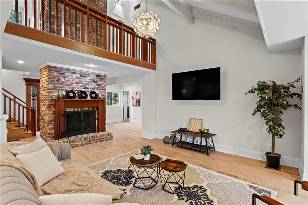 5 bedroom, 4 bathroom, 4,816 sq ft single family residence for sale at 1890 Spalding Drive, Sandy Springs, GA 30350 — photo 9