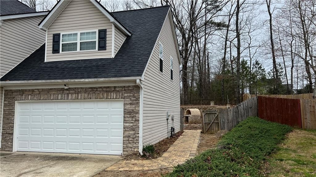 4 bedroom, 3 bathroom, 2,700 sq ft single family residence for sale at 3500 Bogan Mill Road, Buford, GA 30519 — photo 5