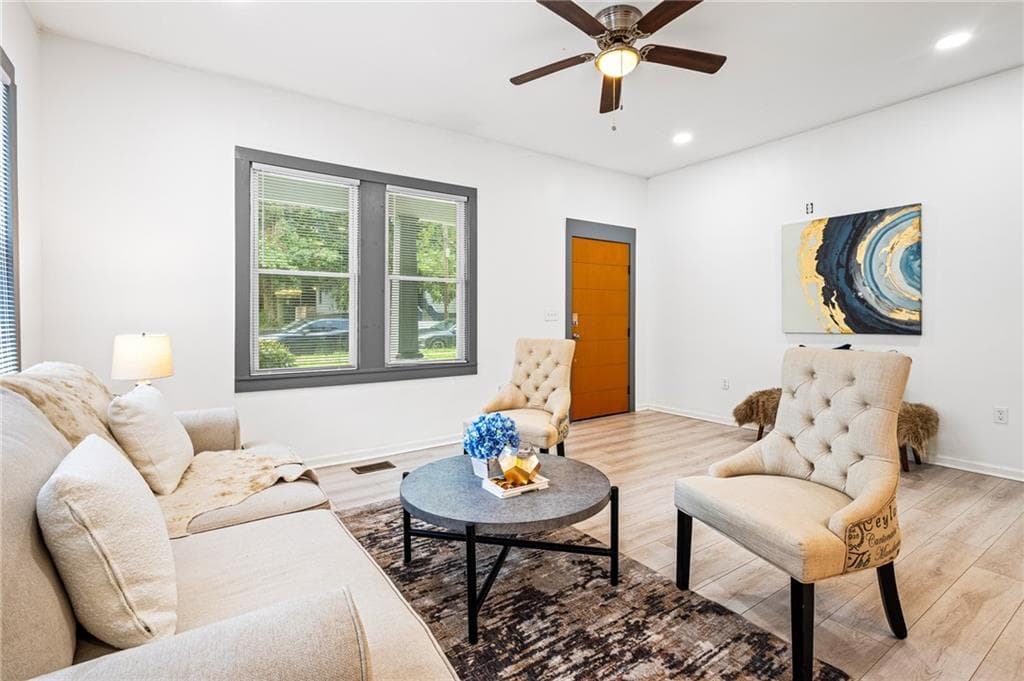 3 bedroom, 2 bathroom, 1,368 sq ft single family residence for sale at 1579 Mozley, Atlanta, GA 30314 — photo 3