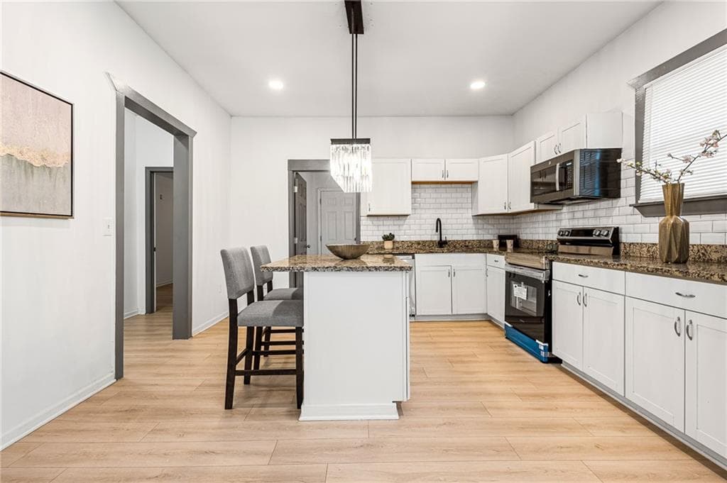3 bedroom, 2 bathroom, 1,368 sq ft single family residence for sale at 1579 Mozley, Atlanta, GA 30314 — photo 6