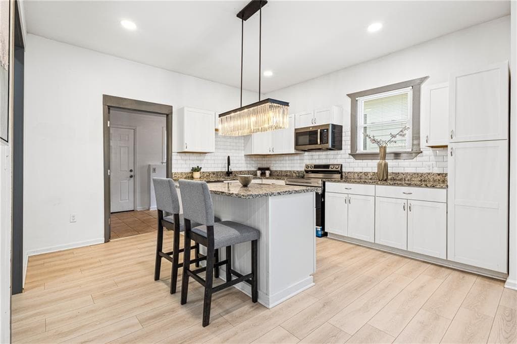 3 bedroom, 2 bathroom, 1,368 sq ft single family residence for sale at 1579 Mozley, Atlanta, GA 30314 — photo 7