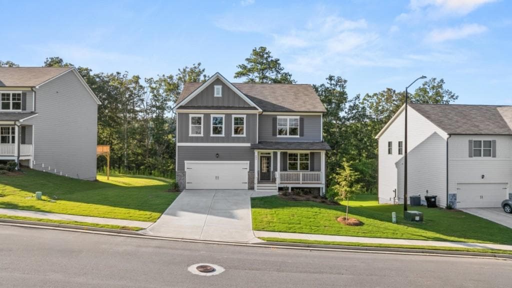 5 bedroom, 3 bathroom, 2,804 sq ft single family residence for sale at 685 Lost Creek Parkway, Dallas, GA 30132