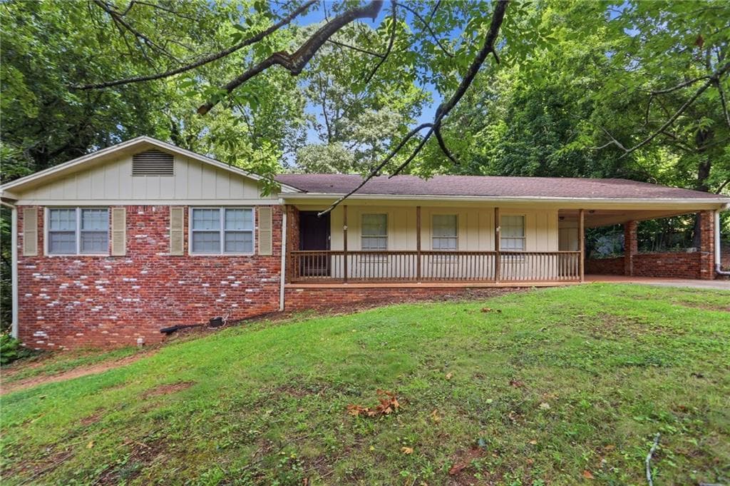 3 bedroom, 3 bathroom, 1,787 sq ft single family residence for sale at 3518 Meadow Lane, Gainesville, GA 30506 — photo 1 of 41