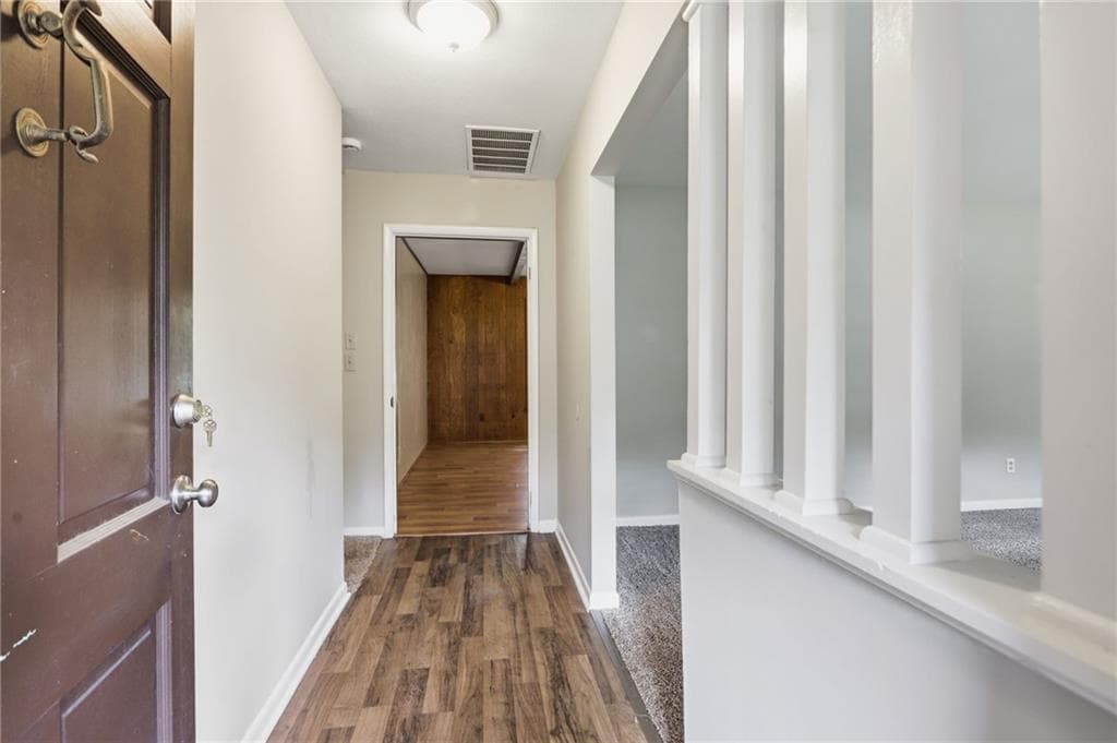 3 bedroom, 3 bathroom, 1,787 sq ft single family residence for sale at 3518 Meadow Lane, Gainesville, GA 30506 — photo 9