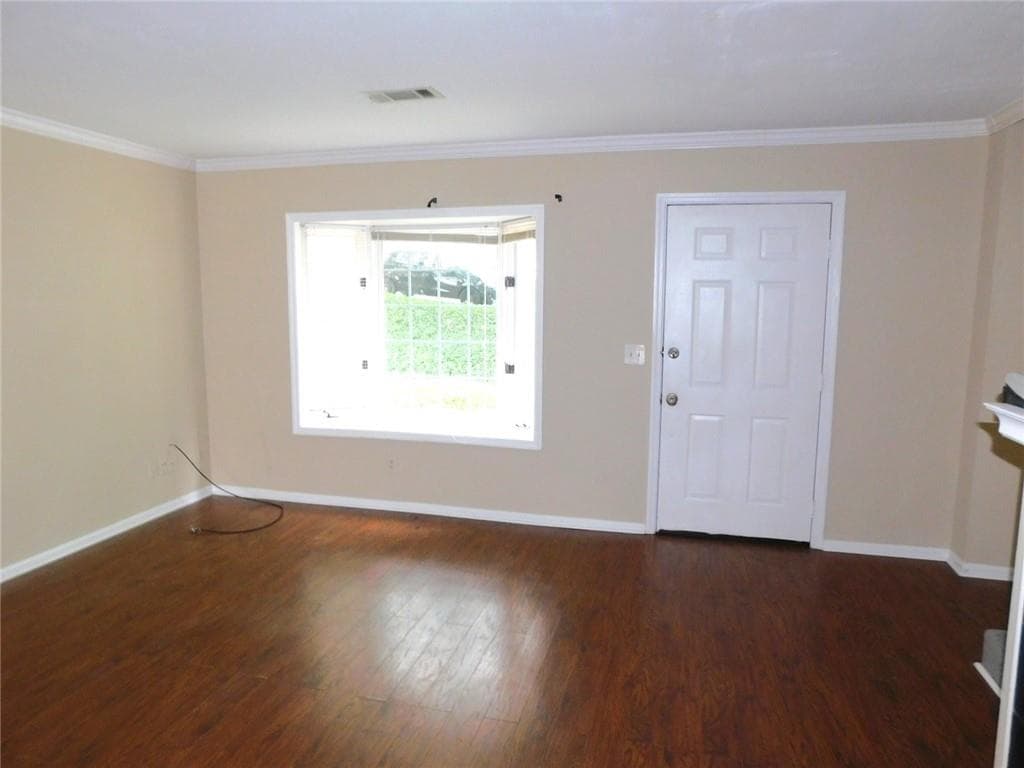 3 bedroom, 4 bathroom, 1,240 sq ft townhouse for rent at 192 High Creek Drive, Roswell, GA 30076 for $1,895 a month — photo 4