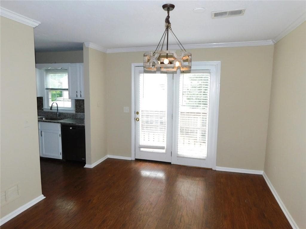3 bedroom, 4 bathroom, 1,240 sq ft townhouse for rent at 192 High Creek Drive, Roswell, GA 30076 for $1,895 a month — photo 8