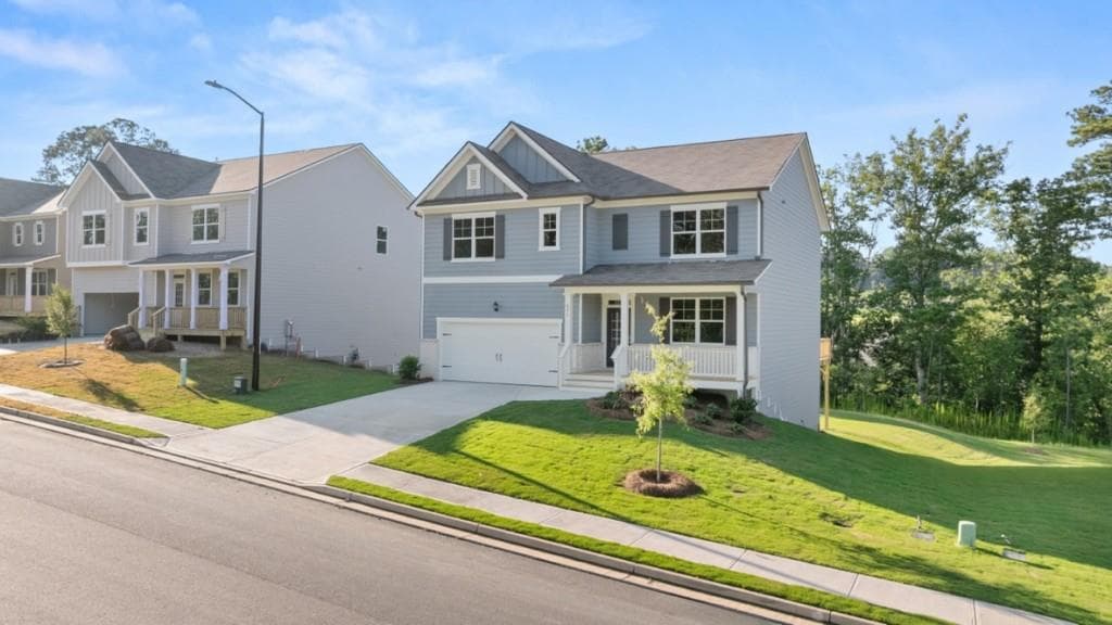 5 bedroom, 3 bathroom, 2,511 sq ft single family residence under contract at 671 Lost Creek Parkway, Dallas, GA 30132 — photo 2