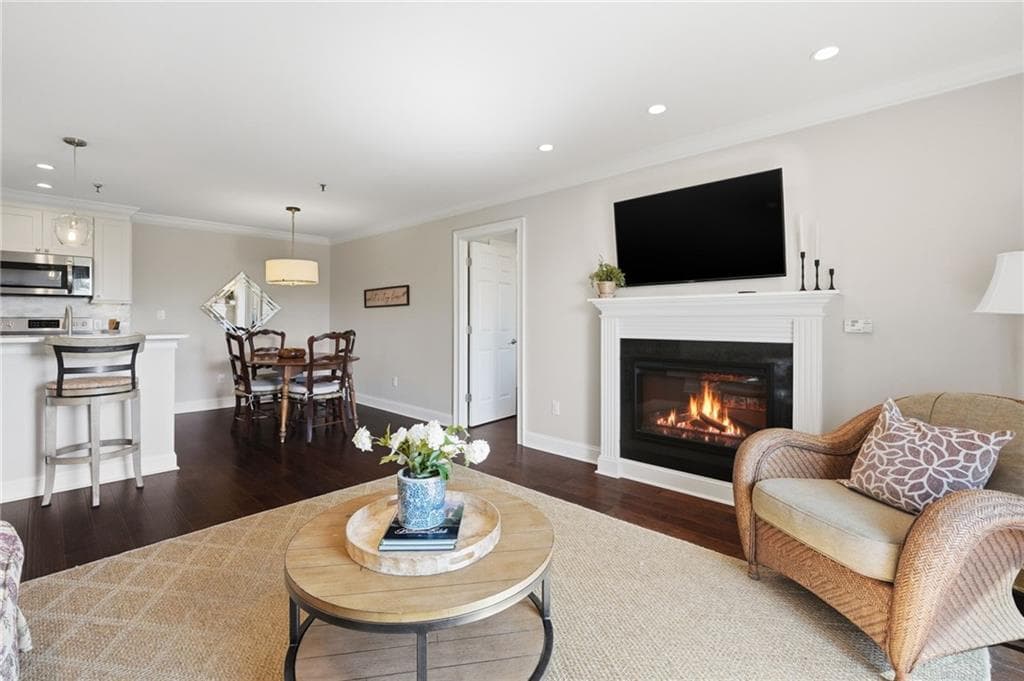1 bedroom, 2 bathroom, 1,070 sq ft condominium for rent at 300 Johnson Ferry Road A803, Atlanta, GA 30328 for $2,500 a month — photo 9