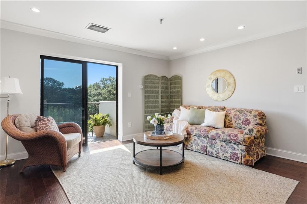 1 bedroom, 2 bathroom, 1,070 sq ft condominium for rent at 300 Johnson Ferry Road A803, Atlanta, GA 30328 for $2,500 a month — photo 10